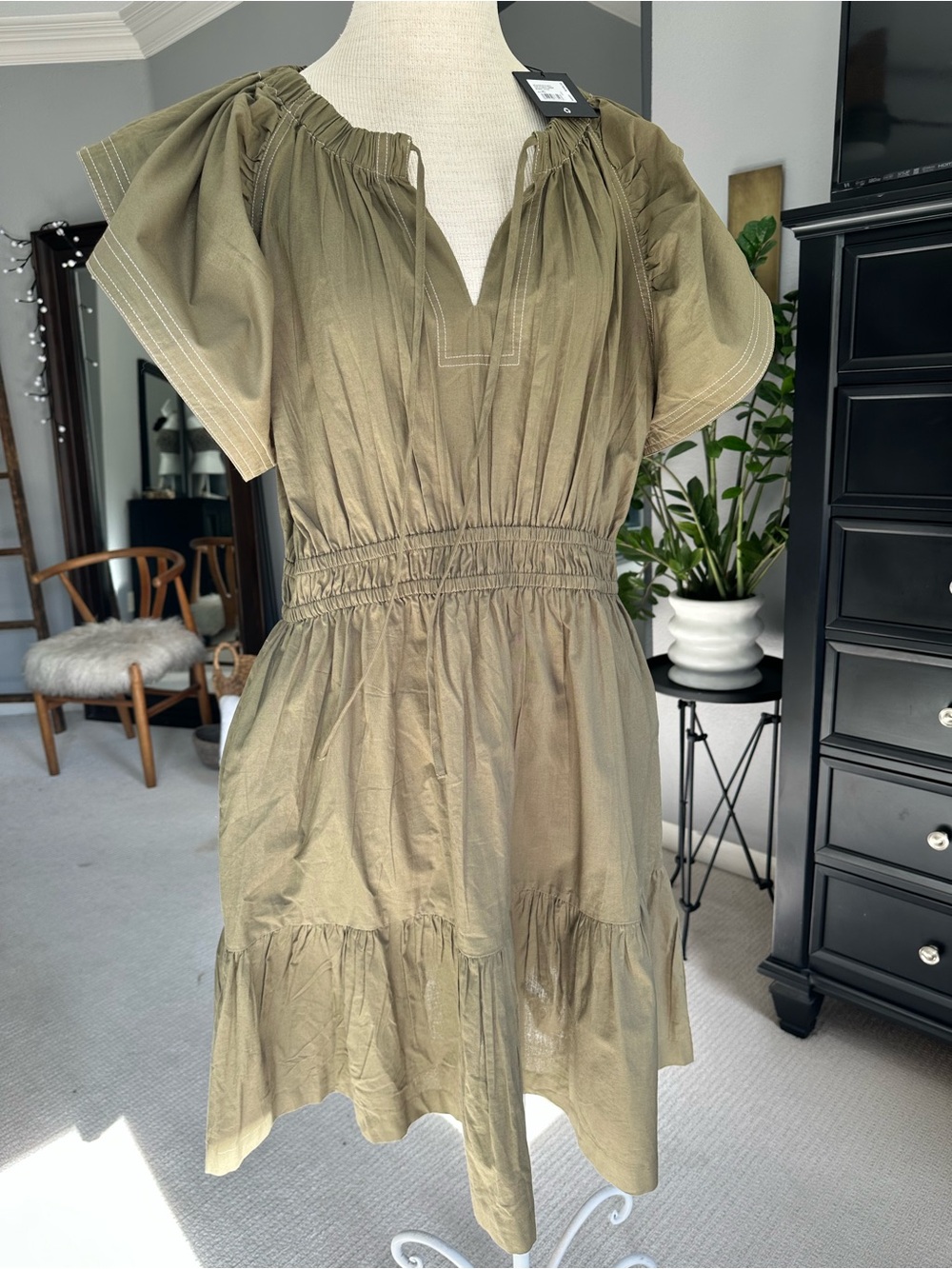 Joe's Jeans Olive Short Sleeve Gathered-Waist Midi Dress, size XL - Picture 12 of 17